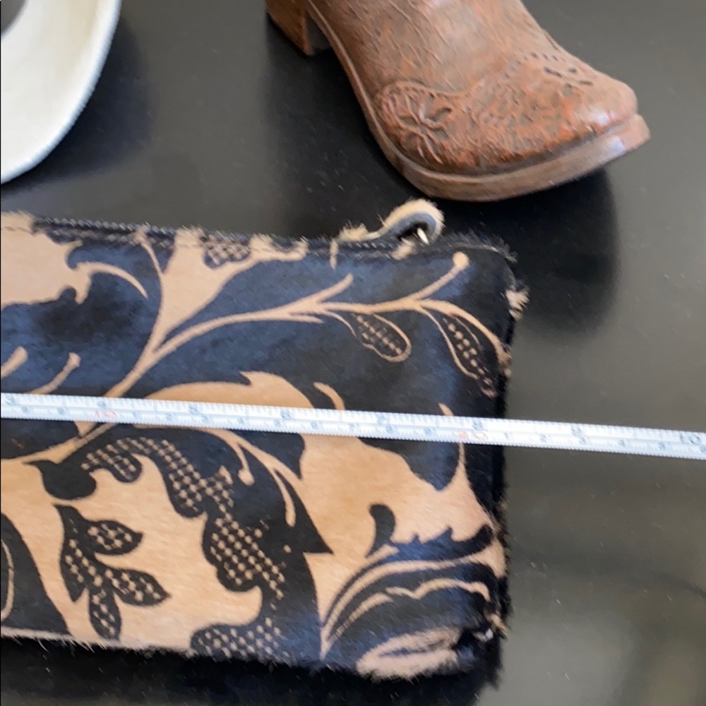 Wristlet - Picture 3 of 6